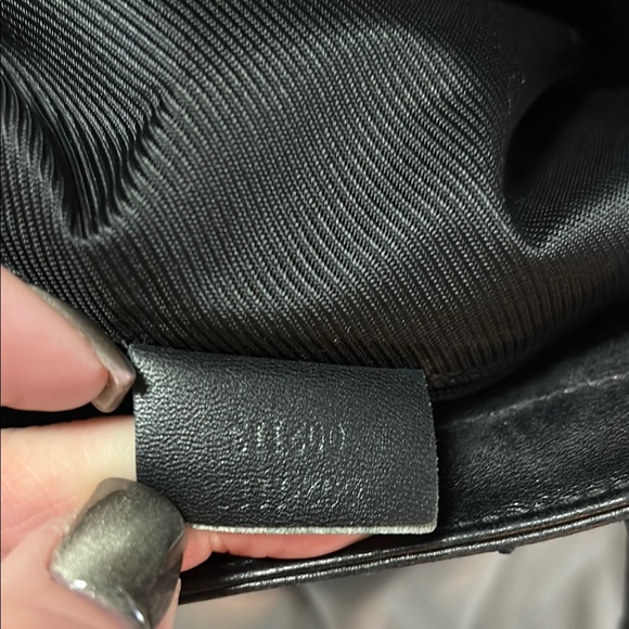 GUCCI Black and Brown Signature Tote - Picture 2 of 16
